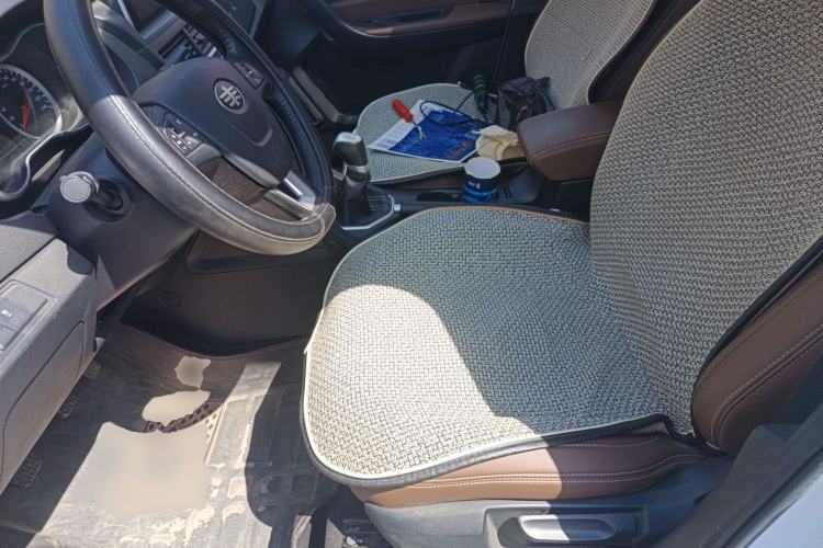 Used Bestune X40 2018 Internet Celebrity Edition 1.6L Manual Connected Smart Cool Type Left Front Seat