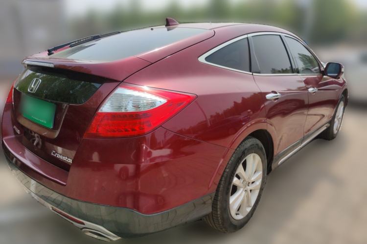 Used Honda Crosstour 2014 2.4L Luxury Edition Rear Right 45 Deg