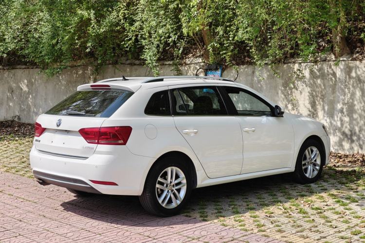 Used Volkswagen Gran Lavida 2015 230TSI DSG Comfort Edition
