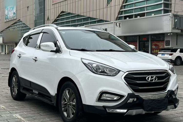 Used Hyundai ix35 2015 2.0L Automatic Two-Wheel Drive Leading Trim China V Standard
