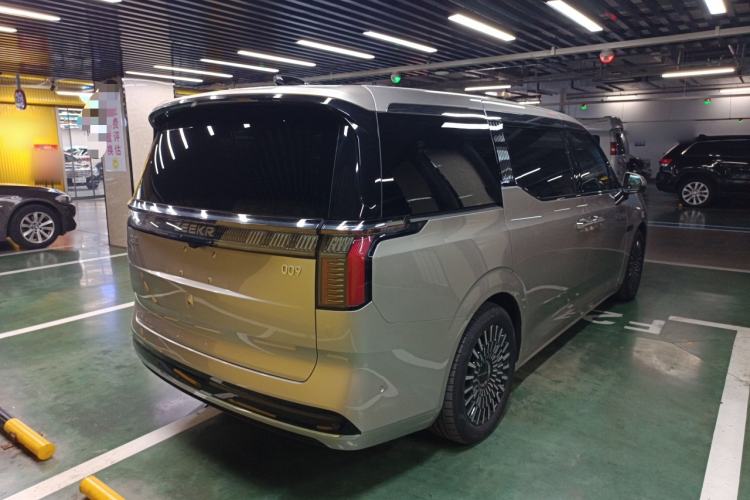 Used Zeekr 009 2022 WE Edition
