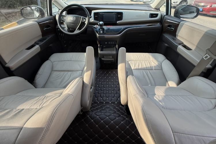 Used Honda Odyssey 2015 Revised 2.4L Luxury Edition