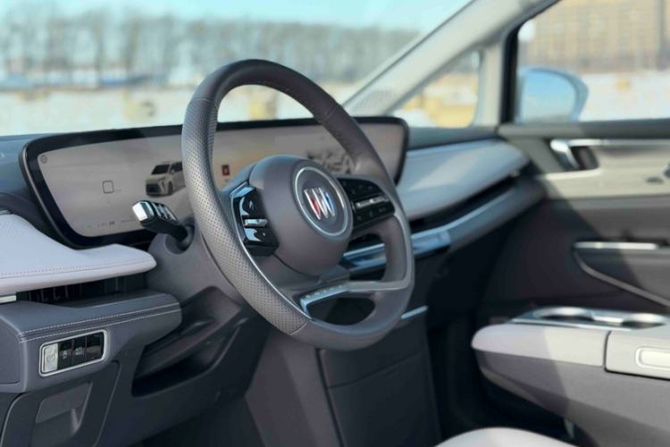 Used Buick GL8 2025 Lu Zun Deluxe Edition