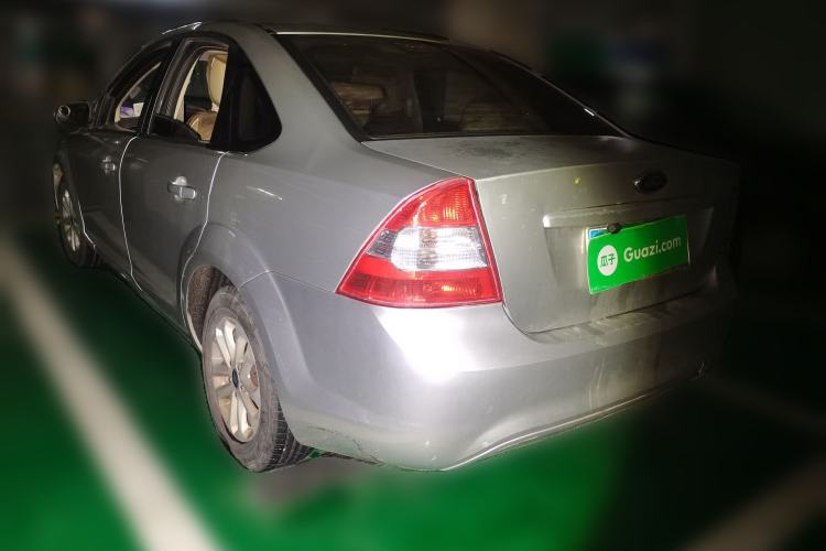 Used Ford Focus 2013 Sedan Classic 1.8L Automatic Base Model
