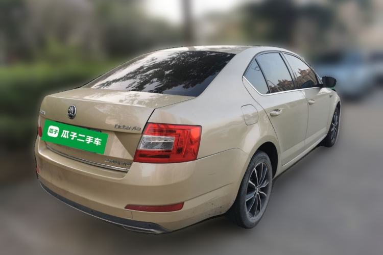 Used Skoda Octavia 2017 1.6L Automatic Smart Drive Edition