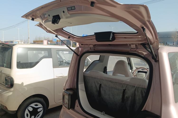 Used Geely Galaxy Panda 2025 210 km – Yuanqi Bear Trunk