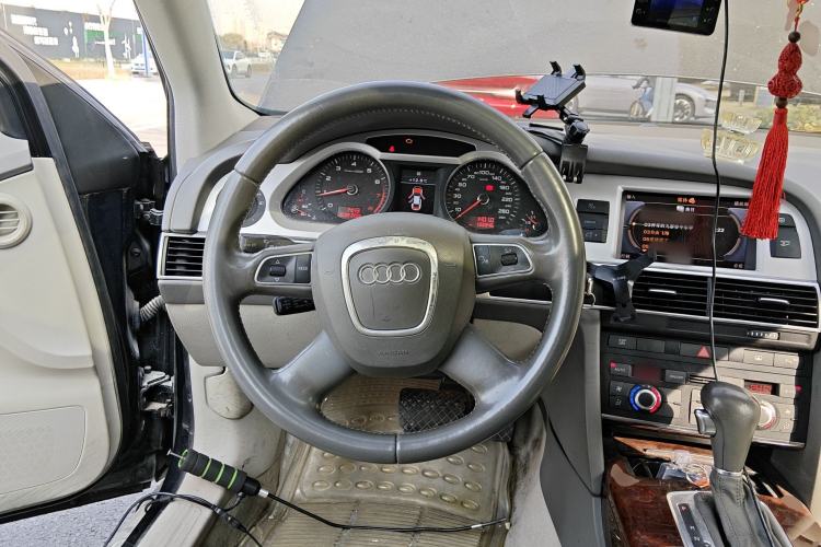 Used Audi A6L 2011 2.4L Technology Edition
