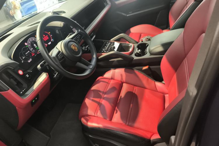 Used Porsche Cayenne E-Hybrid 2024 Cayenne E-Hybrid 2.0T