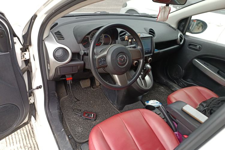 Used Mazda 2 2012 Hatchback Xuan Dong 1.5L Automatic Value Edition