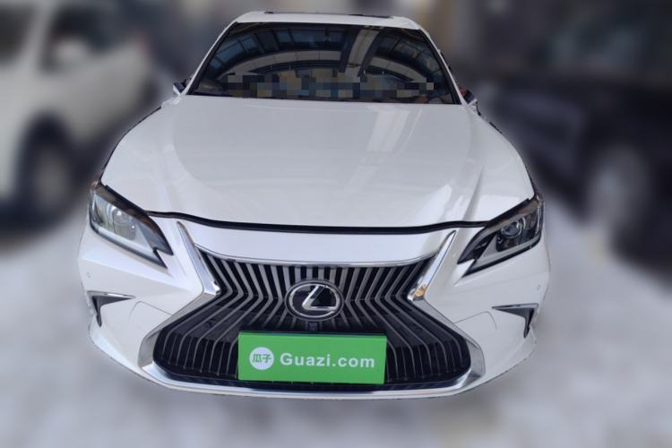 Used Lexus ES 2021 200 Excellence Edition
