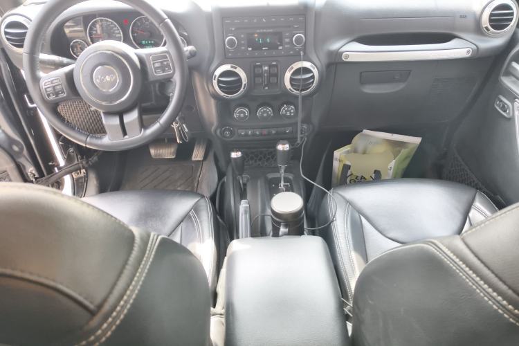 Used Jeep Wrangler 2017 3.0L Sahara Four-Door Comfort Edition