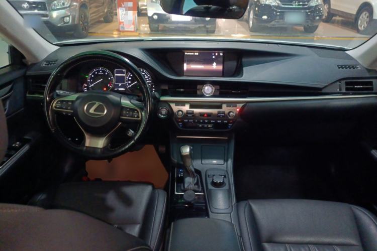 Used Lexus ES 2015 200 Elite Edition
