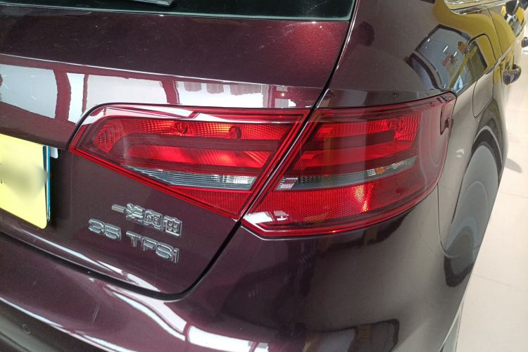 Used Audi A3 2014 Sportback 35 TFSI Automatic Ambition Edition Exterior 3