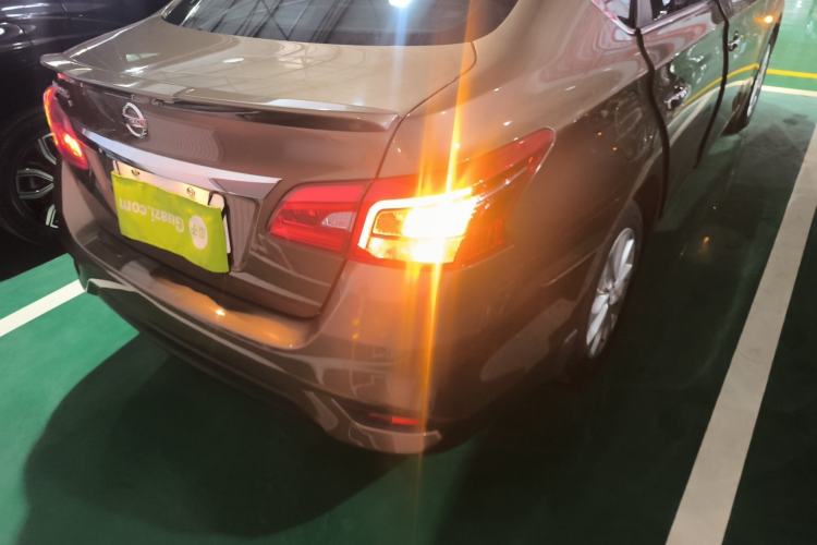 Used Nissan Sylphy 2021 Classic 1.6XL CVT Luxury Edition Exterior 3