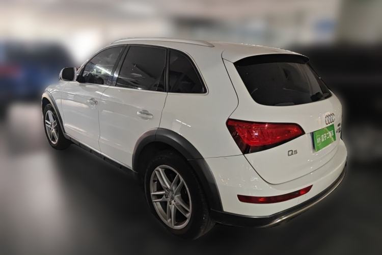 Used Audi Q5 2018 Collector's Edition 40 TFSI Technology Model
