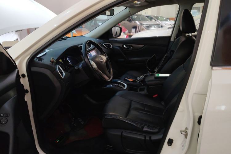 Used Nissan X-Trail 2014 2.0L CVT Comfort Edition 2WD Left Front Seat