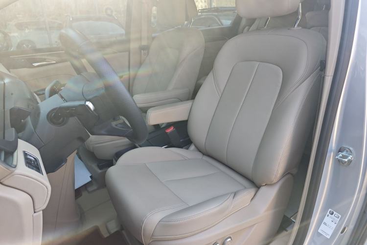 Used Buick GL8 New Energy 2025 Lu Shang Smart Enjoyment Edition 7-Seater