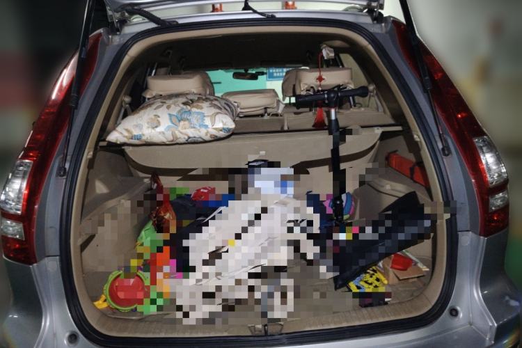 Used Honda CR-V 2010 2.0L automatic two-wheel drive urban version Trunk