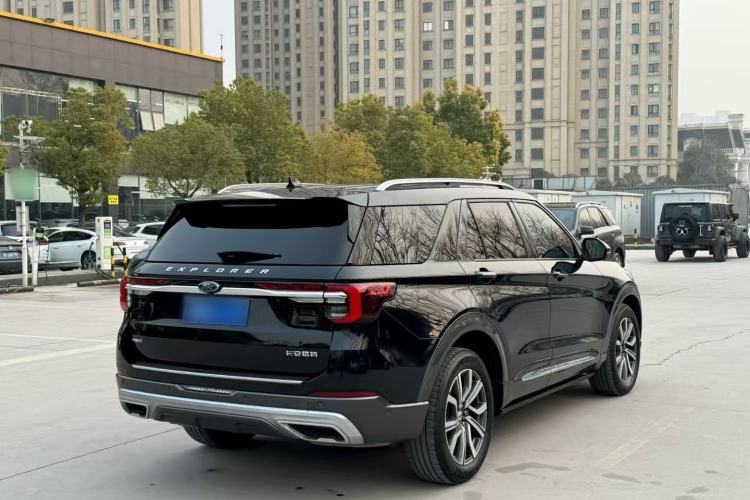 Used Ford Explorer 2023 EcoBoost 285 Four-Wheel Drive Titanium Edition 7-Seater