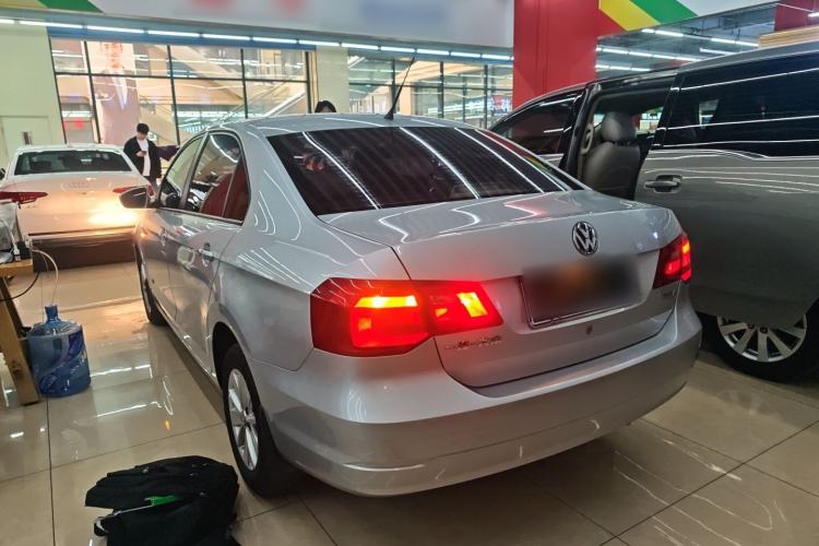 Used Volkswagen Jetta 2015 Zhuihui Edition 1.4L Manual Fashion Model Rear Left 45 Deg