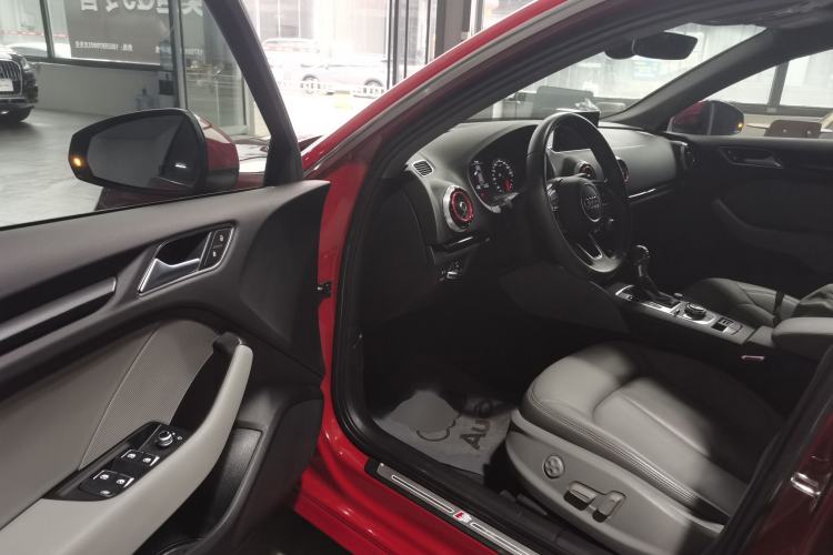 Used Audi A3 2018 30th Anniversary Edition Sportback 35 TFSI Fashion Model