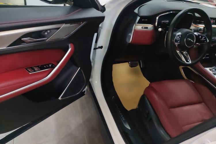 Used Jaguar F-PACE 2024 P250 R-Dynamic SE