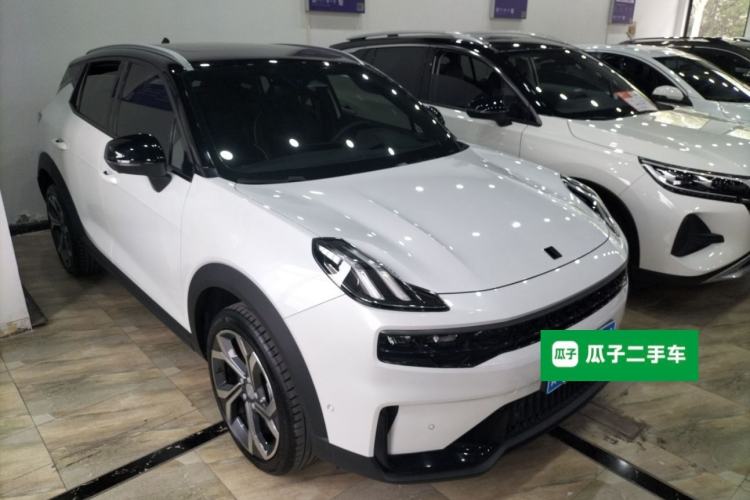 Used Lynk & Co 06 2023 Remix 1.5T Dynamic Halo Front Right 45 Deg