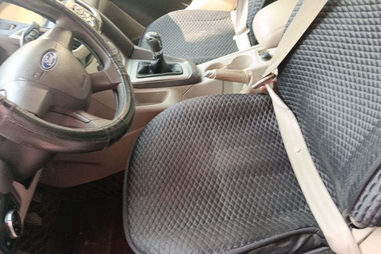 Used Ford Focus 2012 Sedan 1.6L Manual Comfort Model
