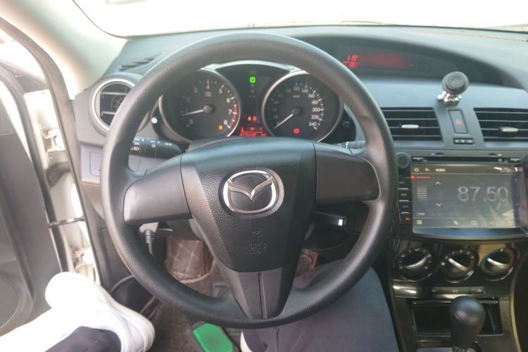 Used Mazda 3 2015 Sedan 1.6L Automatic Comfort Model Steering Wheel
