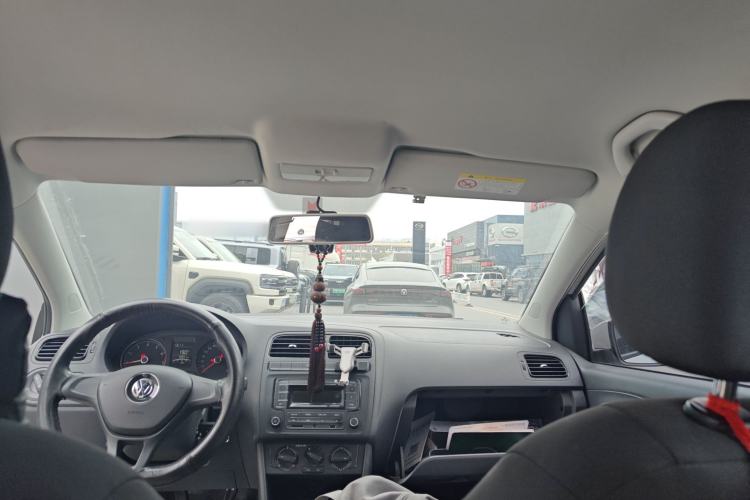 Used Volkswagen Polo 2016 1.4L Manual Fashion Model
