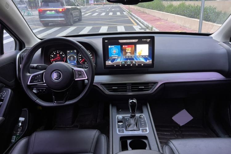 Used BYD Tang 2018 2.0T Automatic Smart Connect Prestige 7-Seater China V Standard