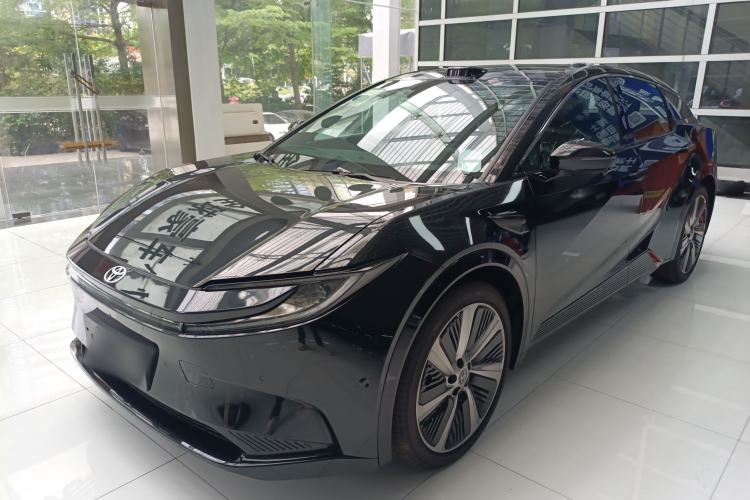 Used Toyota bZ5 2025 Model 550 PRO