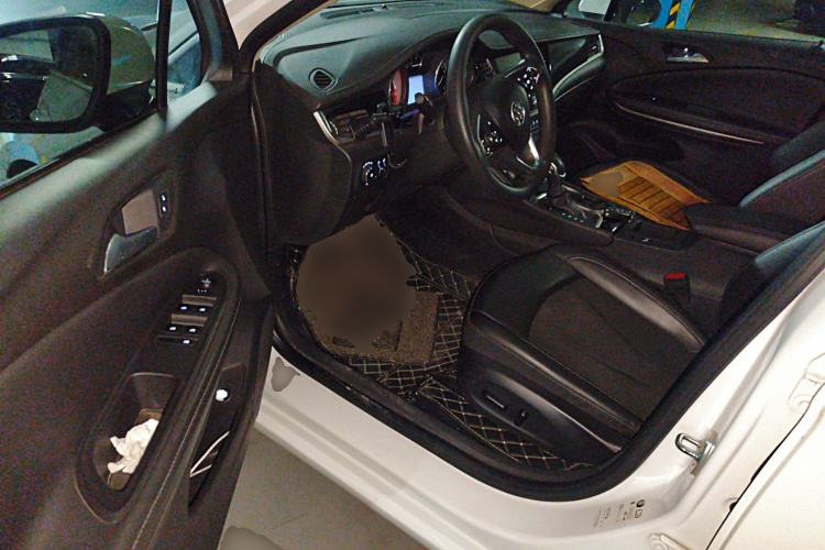 Used Buick Verano 2015 Sedan 20T Dual-Clutch Elite Model Driver Seat