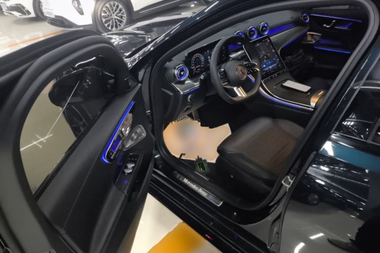 Used Mercedes-Benz C-Class 2025 C 260 L Obsidian Night Sport Edition Driver Seat