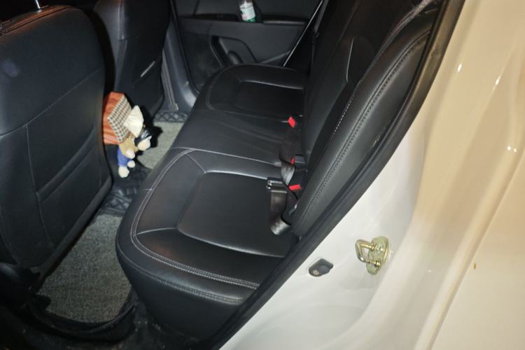 Used Kia Sportage R 2015 2.0L Automatic Two-Wheel Drive DLX Model Left Rear Seat