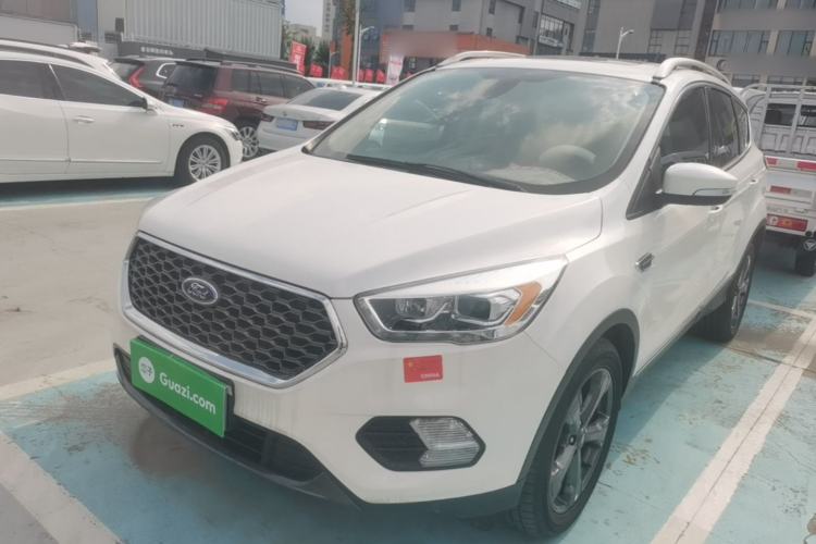 Used Ford Kuga 2019 EcoBoost 180 Two-Wheel-Drive Titanium Plus Model China VI Standard