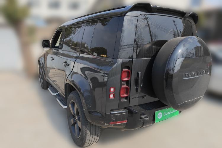 Used Land Rover Defender 2023 Facelift 110 3.0T P400 X-DYNAMIC HSE
