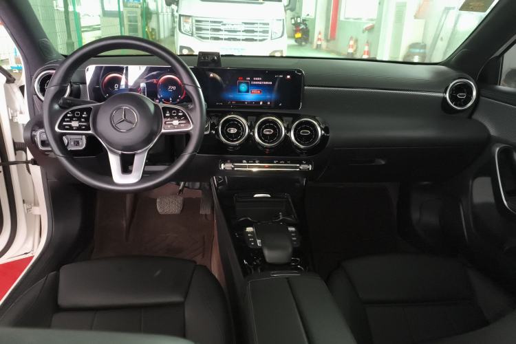 Used Mercedes-Benz A-Class 2020 Second Facelift A 180 L Sport Sedan Center Console