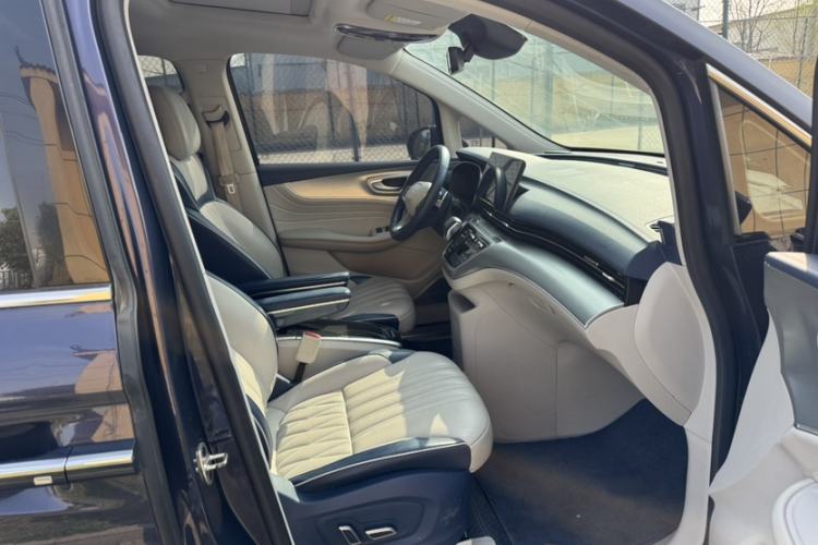 Used Roewe iMAX8 2021 400TGI Supreme Series Prestige Edition
