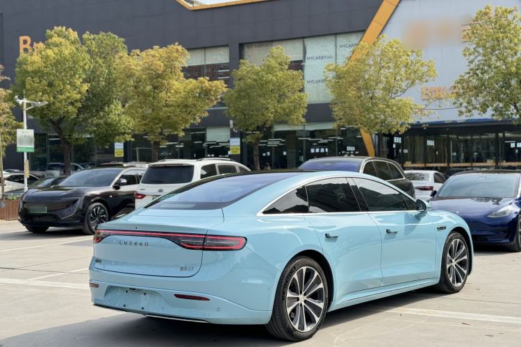 Used Hima Luxeed S7 2025 855 km Max Exterior 3