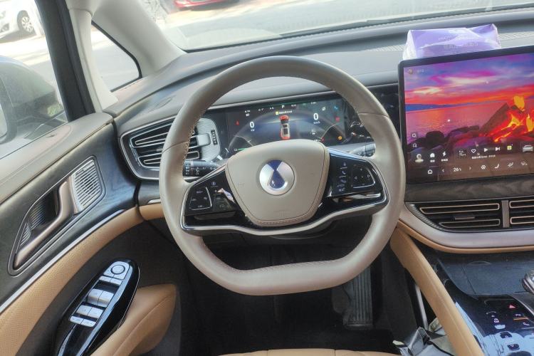 Used Denza D9 2022 DM-i 1040 Prestige Model