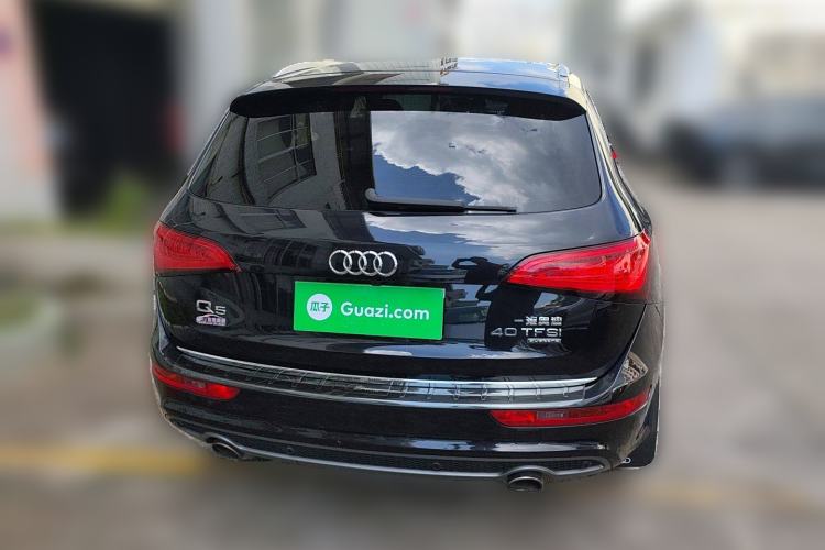 Used Audi Q5 2018 Collector's Edition 40 TFSI Technology Model
