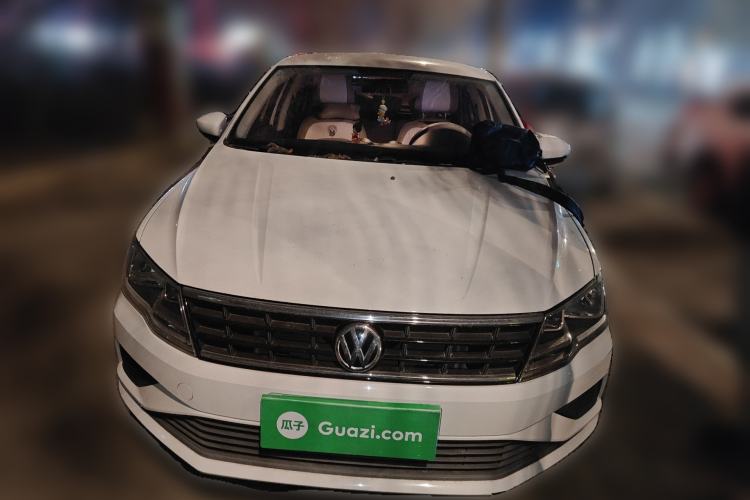 Used Volkswagen Jetta 2017 1.5L Manual Fashion Edition