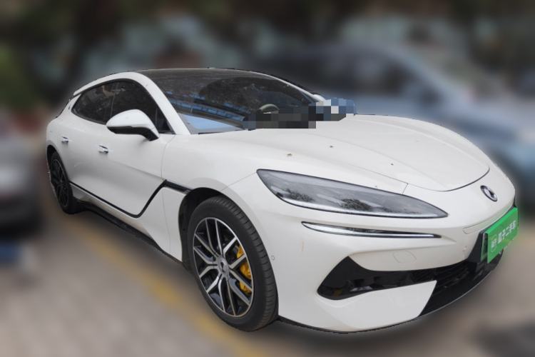 Used Denza Z9GT 2024 1100 Four-Wheel Drive Max Edition Front Right 45 Deg