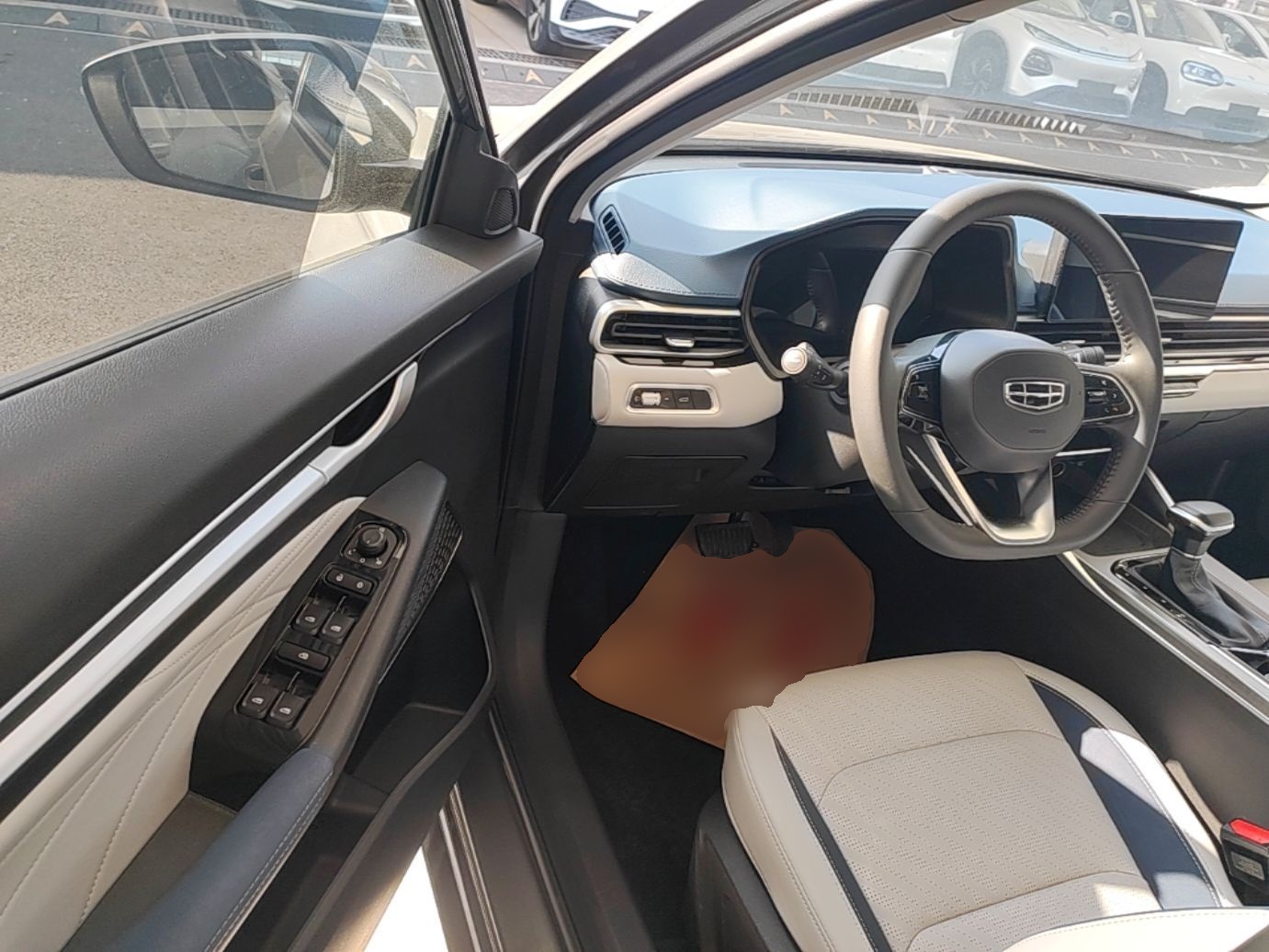 Geely Auto Emgrand 2022 4th Generation 1.5L CVT Flagship Model — снимка 18