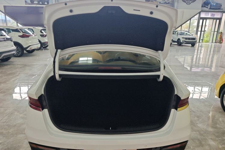 Used Hyundai Lafesta 2021 280TGDi DLX Luxury Edition Trunk