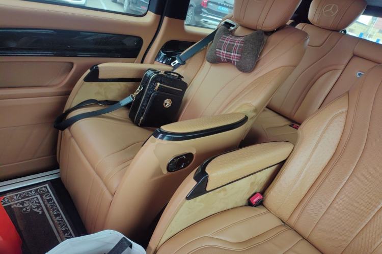 Used Mercedes-Benz Vito 2021 2.0T Elite Version 7 Seats Left Rear Seat