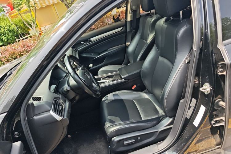 Used Honda Accord 2018 260TURBO Elite Edition China VI Left Front Seat