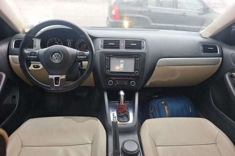 Used Volkswagen Sagitar 2014 Revised Version 1.4TSI Automatic Luxury Edition