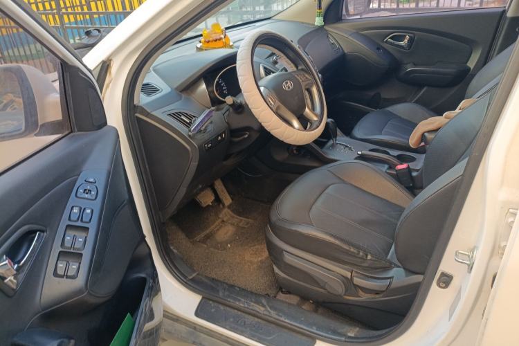 Used Hyundai ix35 2015 2.0L Automatic 2WD Smart Version China V Standard
